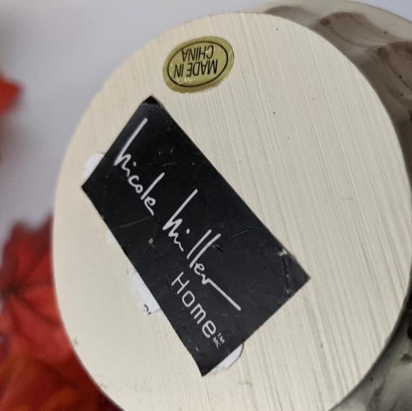 Nicole Miller Bathroom Tumbler Brush Holder w/Rhinestones - Picture 3 of 7